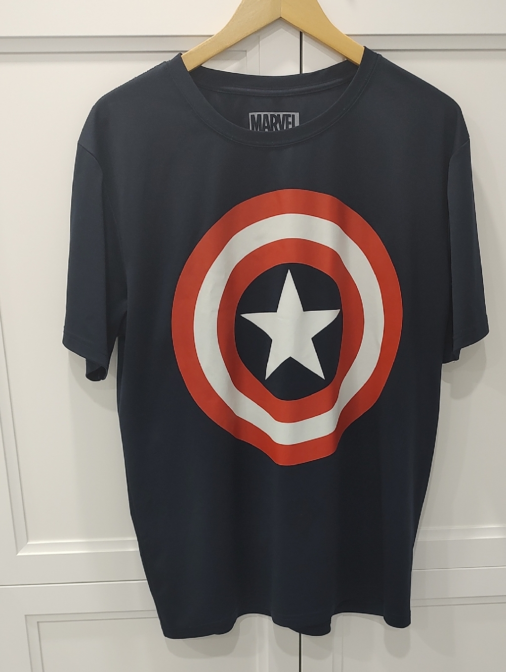 Marvel Captain America Shield Tee - Navy/Red/White Size XL